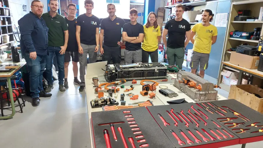DEKRA imparte curso a MART
