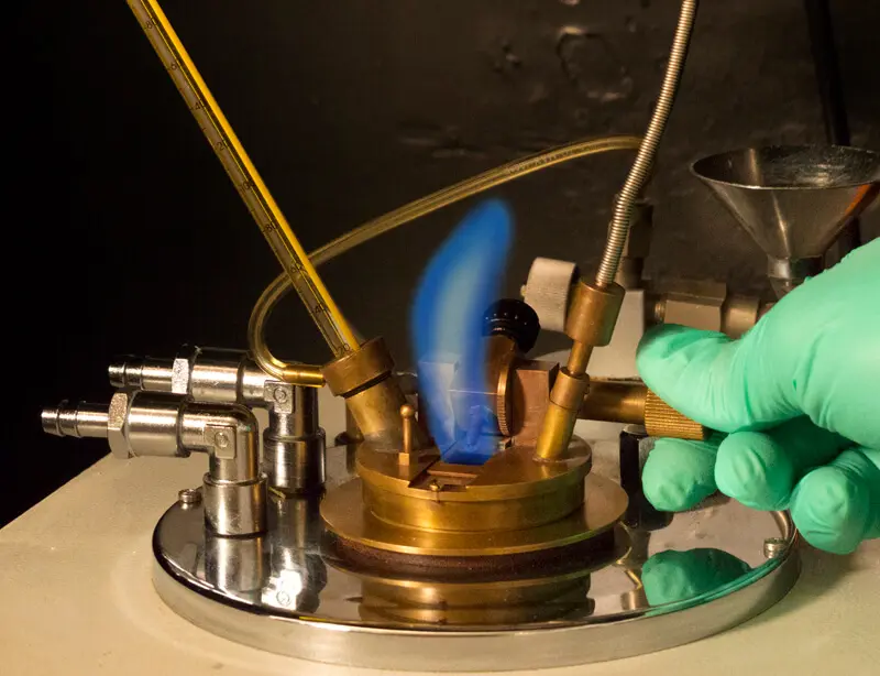 Flashpoint o punto de inflamación