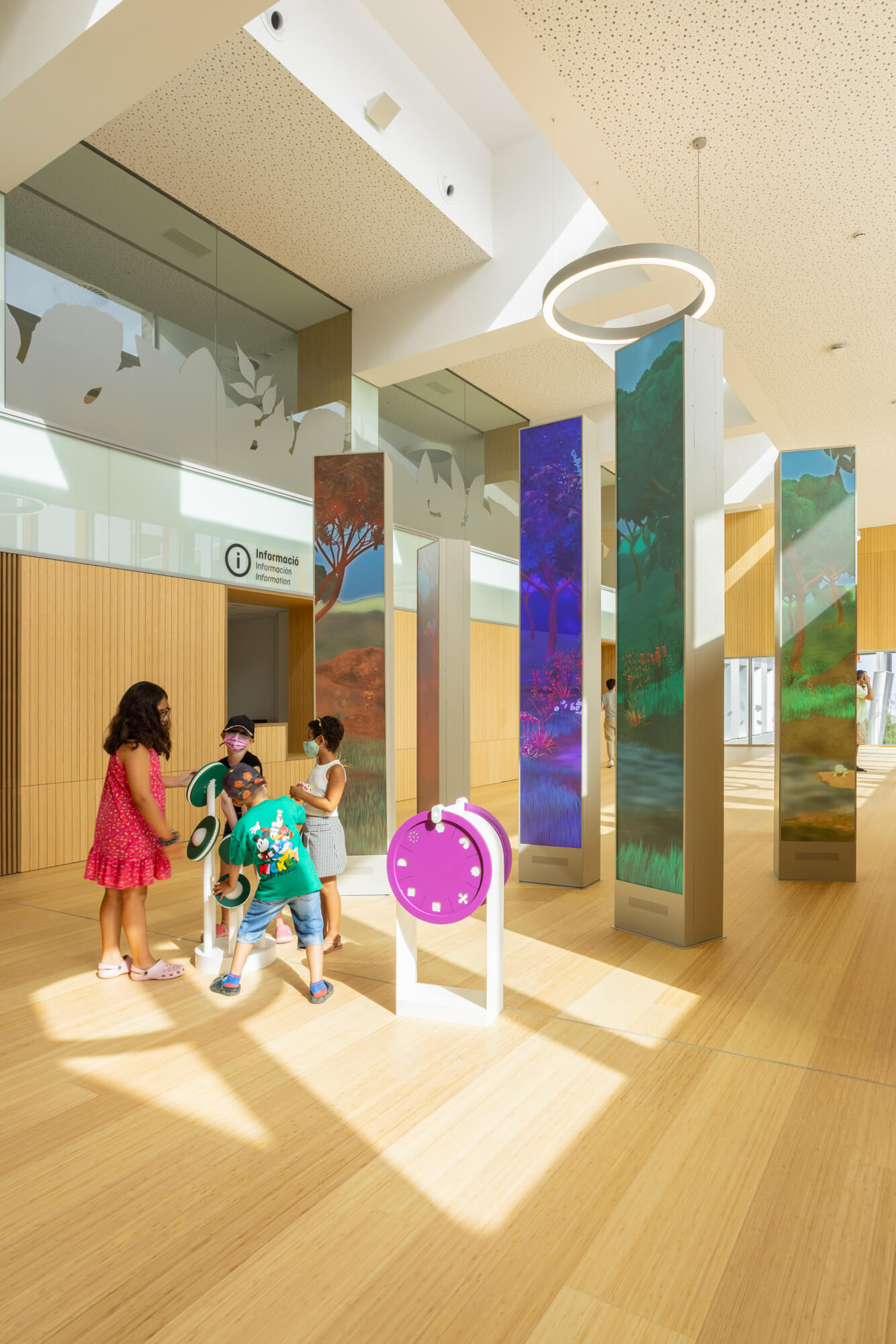 Foto del Interior del Pediatric Cancer Center 