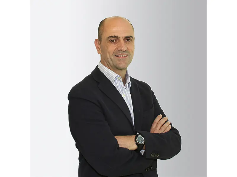 Rafael González Regulación y Laboratorio
