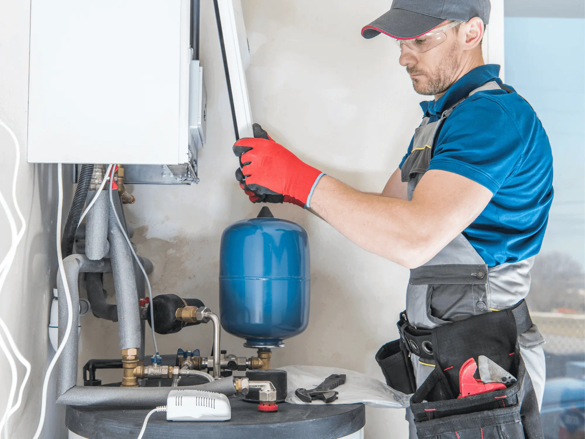 Installatiemonteur aan het werk