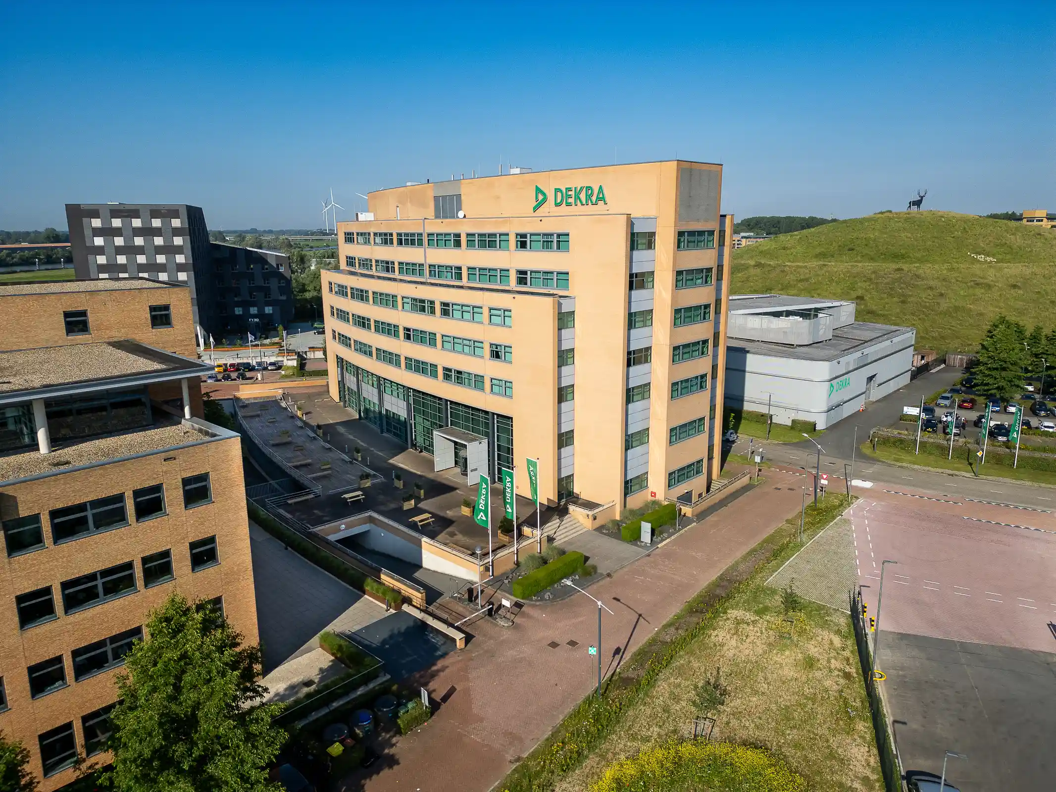 DEKRA Arnhem kantoor en lab