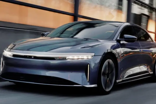 Lucid Motors trainingen inschrijfformulier.