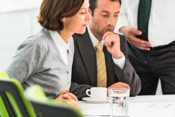 DEKRA expert toetst RI&E DEKRA expert toetst RI&E