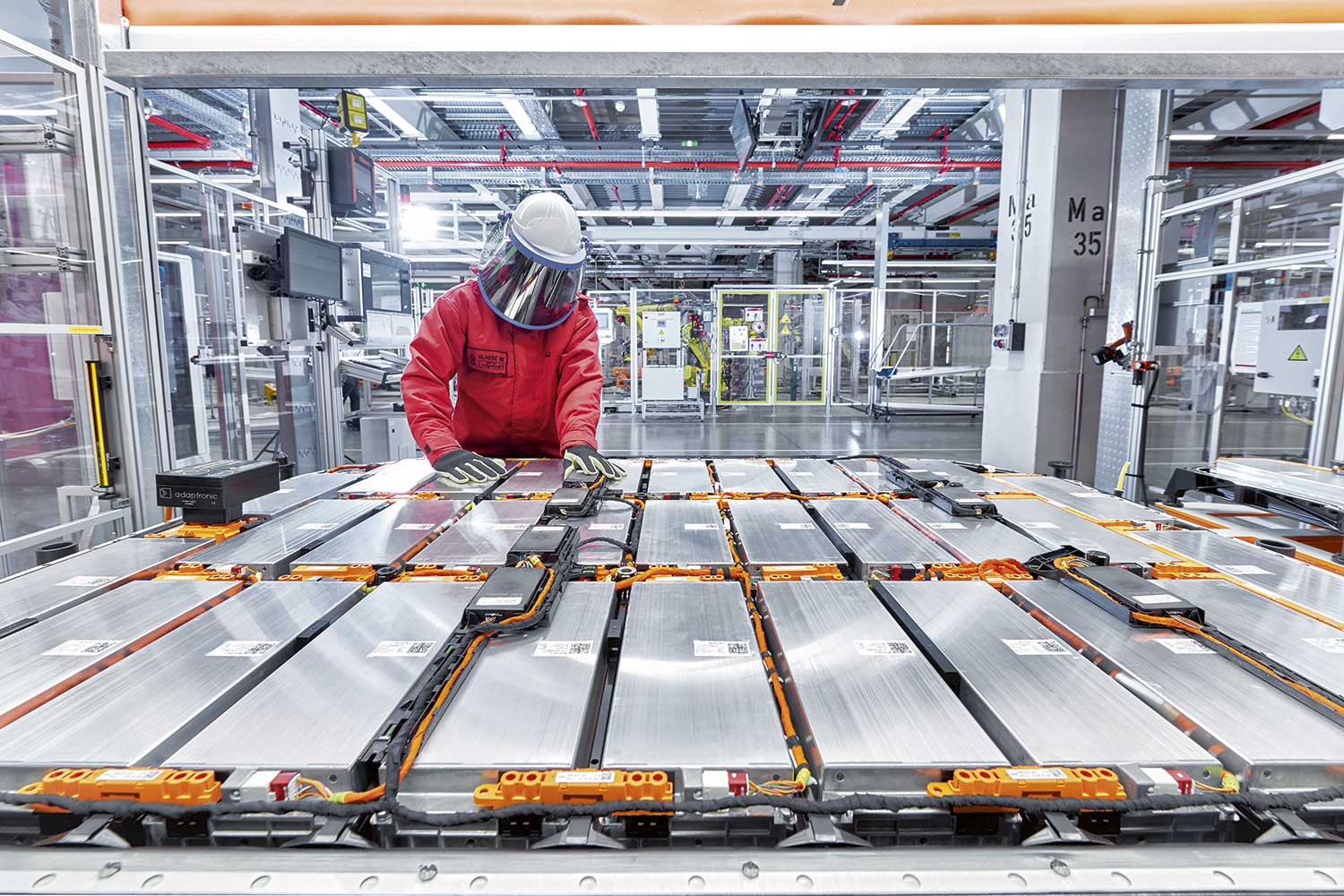Batteries are also criticized for their so-called CO2 rucksack