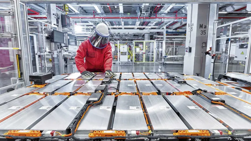 Batteries are also criticized for their so-called CO2 rucksack