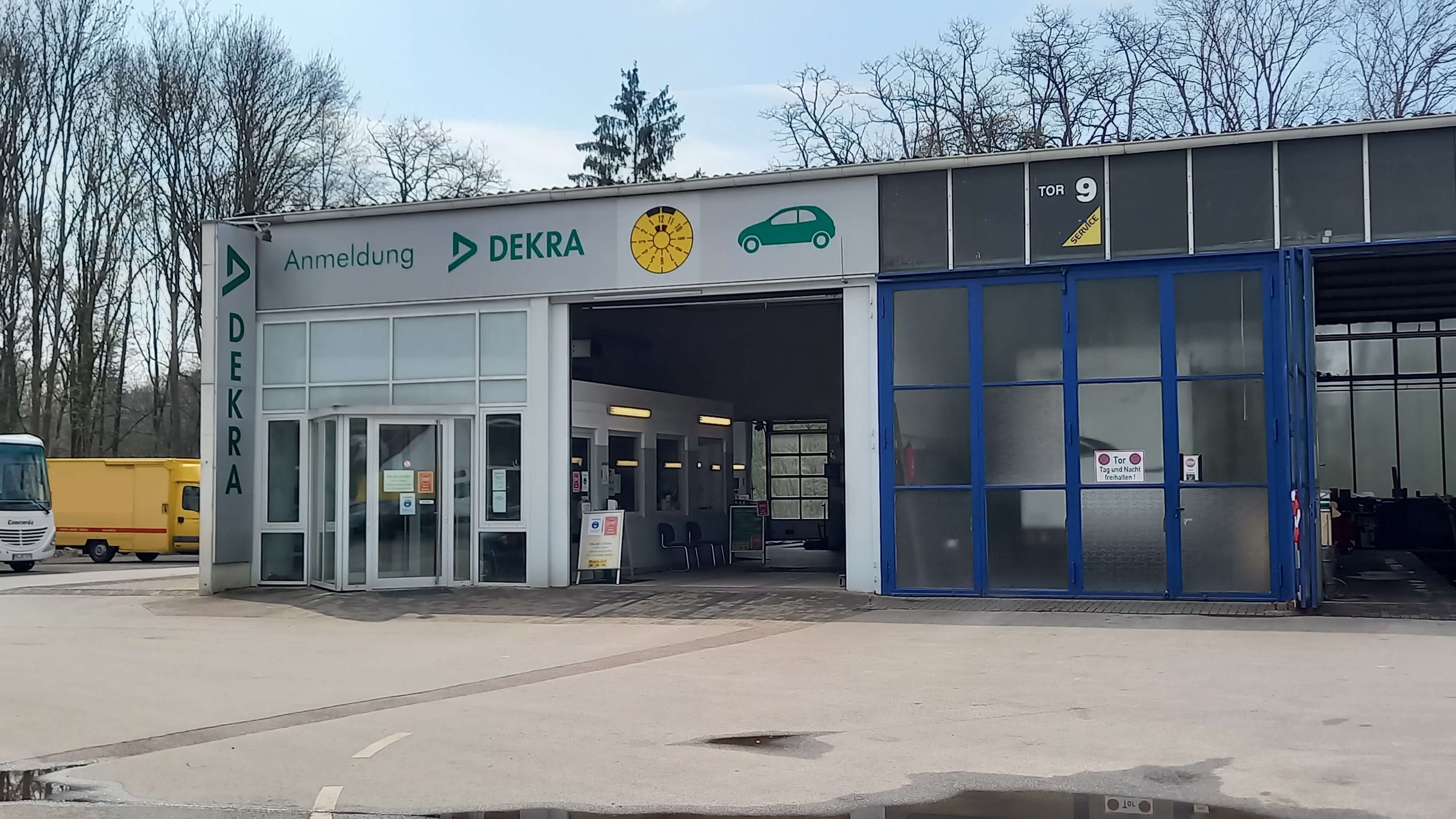 DEKRA Fahnen