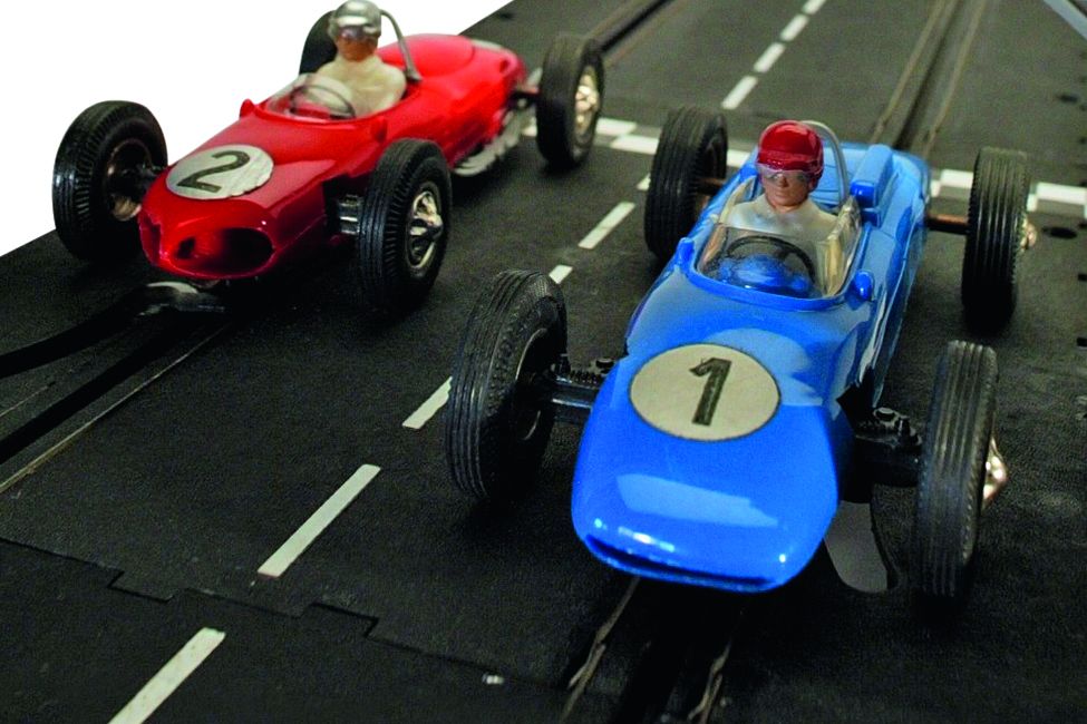 1963: Carrera – Modellrennbahn von JNF