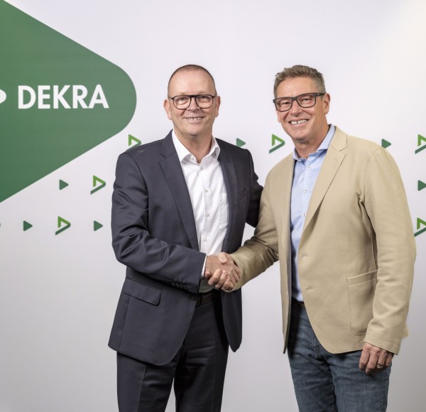 DEKRA wird Partner des offiziellen FIA F1 Safety-Car-Fahrers Bernd Mayländer