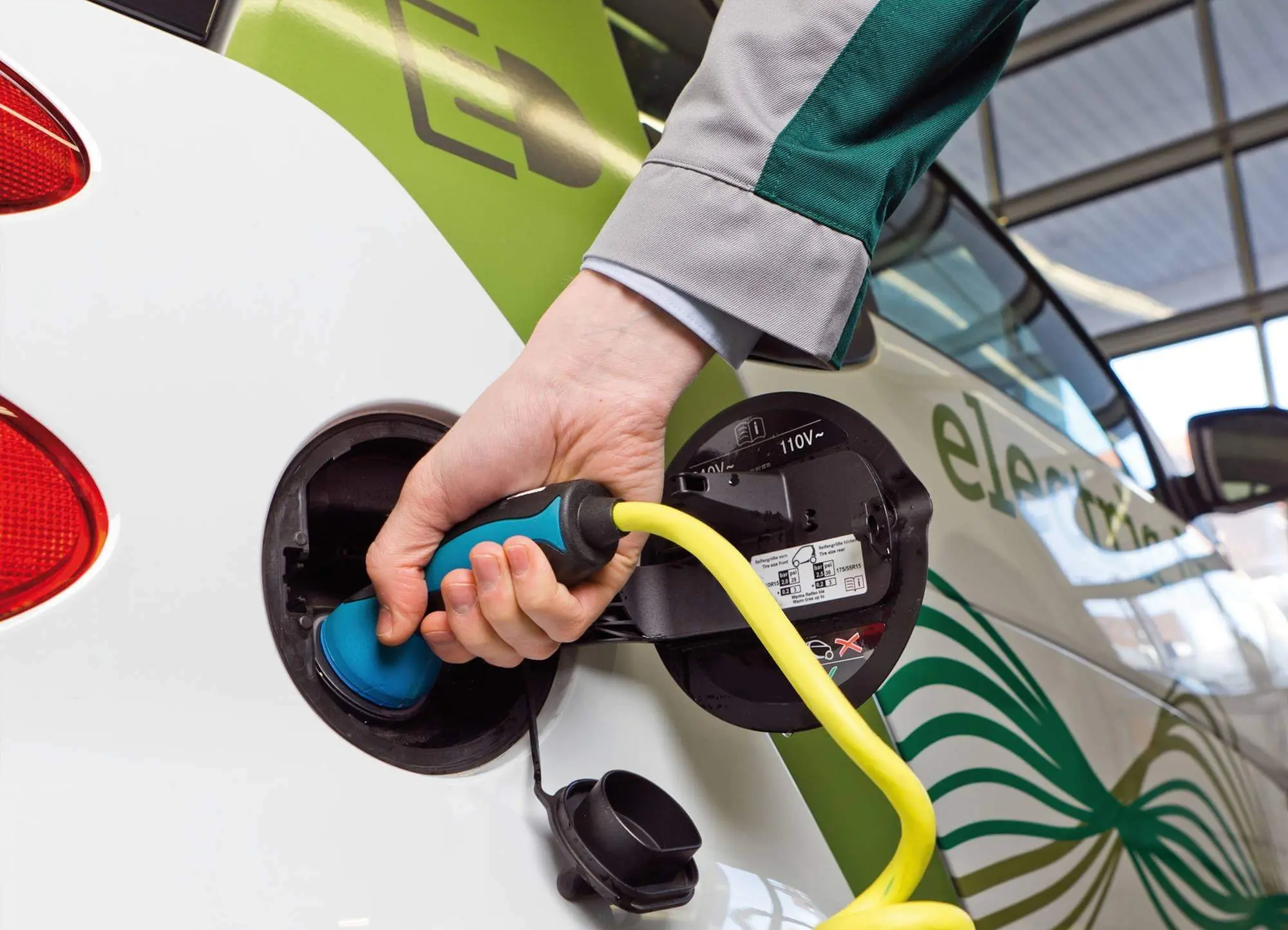 Conexión de carga de vehículo eléctrico