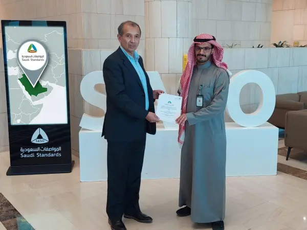 DEKRA authorized by SASO to facilitate the Saudi Quality Mark (SQM) (L to R) César Valencia, Product Certification & Global Market Access Business Line Director of Digital & Product Solutions at DEKRA and Mohammed Alsanea, Director of Quality Mark Department at SASO