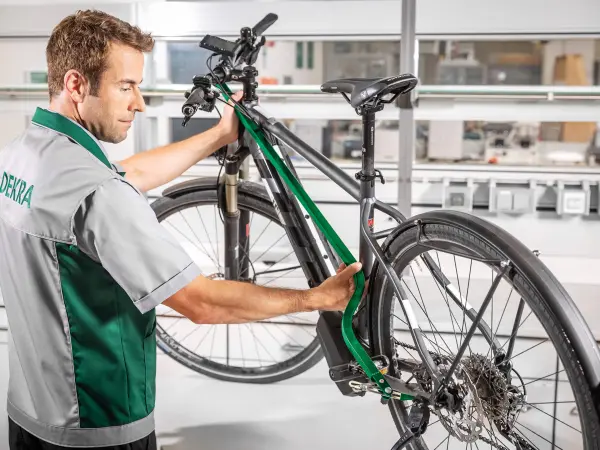 Damage Appraisal and Evaluation for Bicycles Damage Appraisal and Evaluation for Bicycles