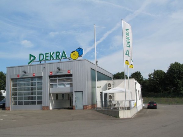 Station Remscheid DEKRA Automobil GmbH