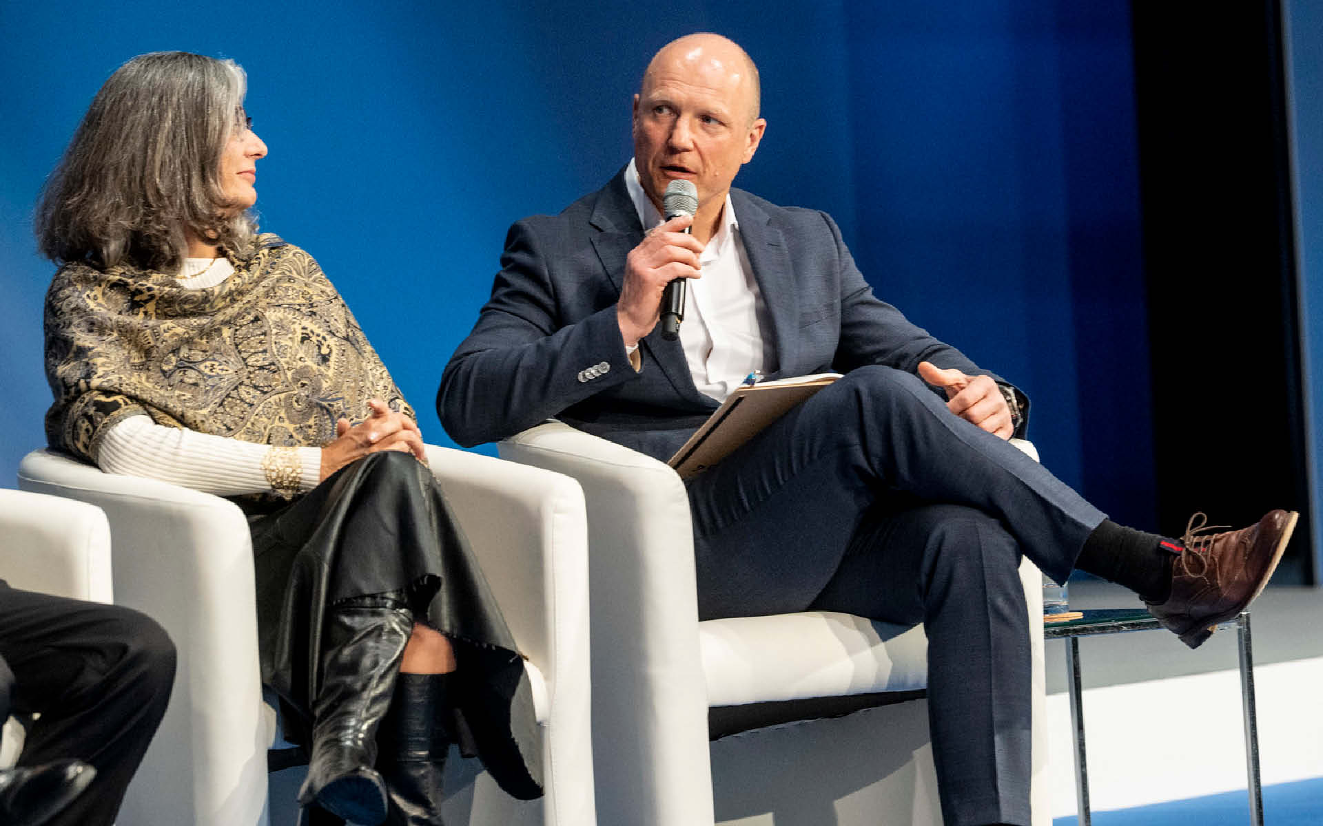 Beim ITF Summit 2026 in Leipzig setzte sich DEKRA CEO Stan Zurkiewicz als Sprecher dafür ein, Verkehrssysteme sicherer, nachhaltiger und widerstandsfähiger zu machen. 