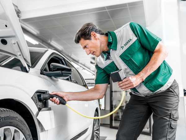 Electric Vehicle Battery Testing and Certification