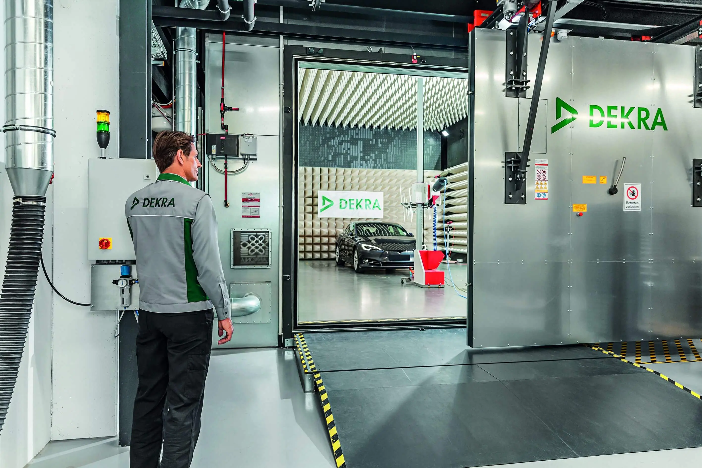 Elektromagnetischer Verträglichkeitsprüfung