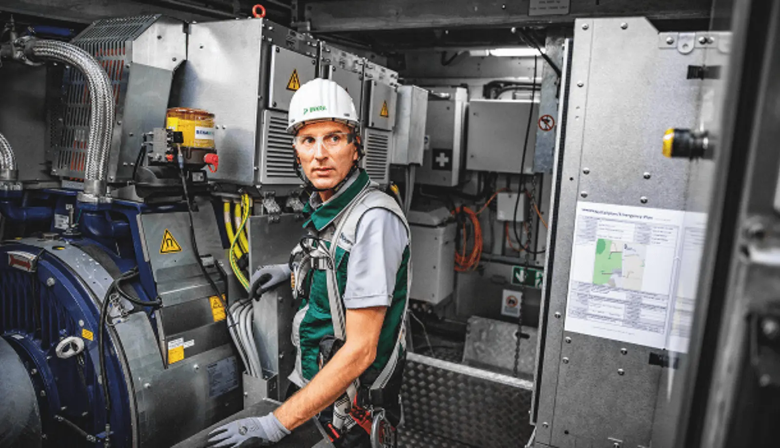 DEKRA technician testing heavy machinery