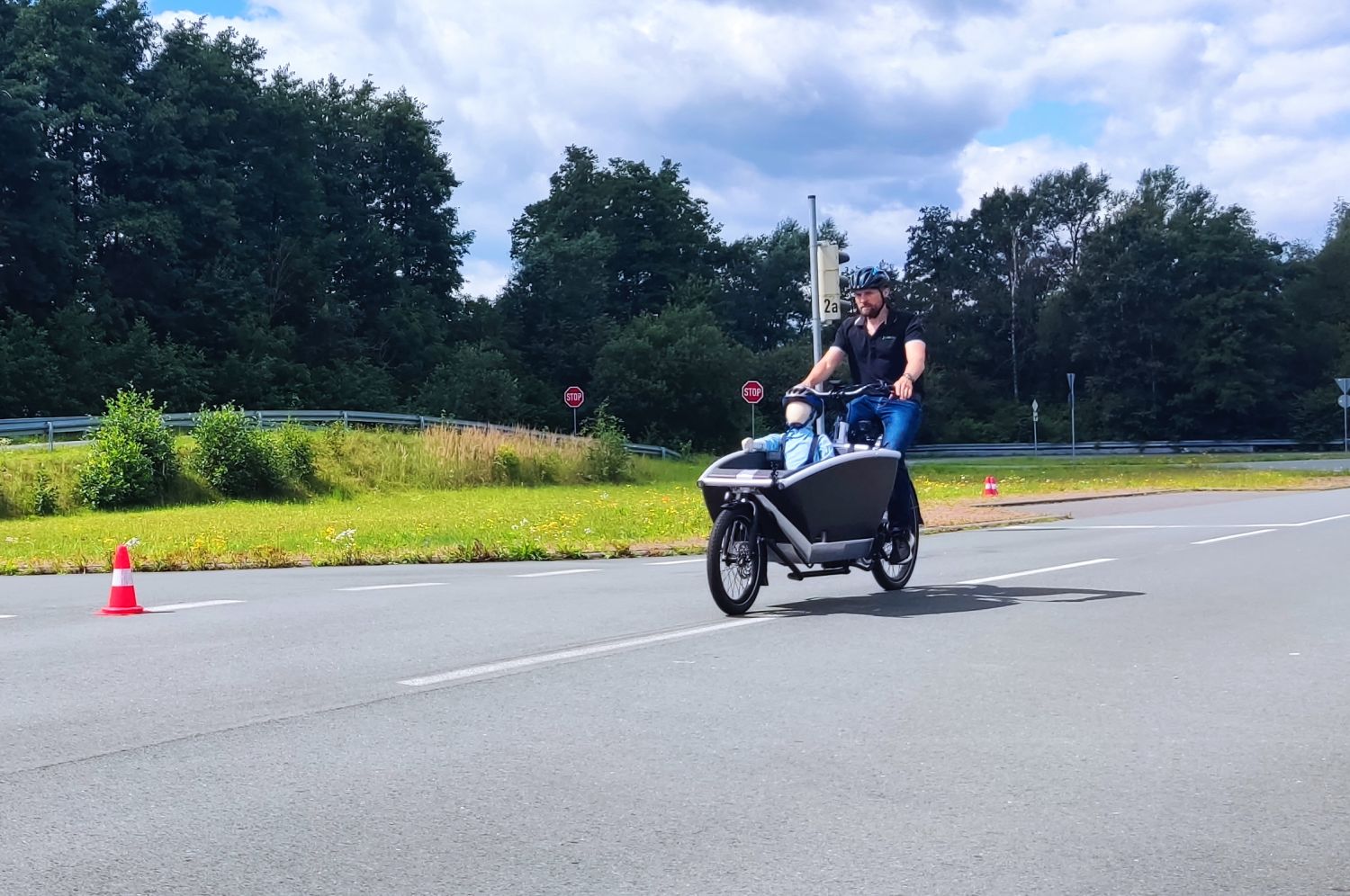 A test with another cargo bike with a child dummy wearing a helmet is also be conducted. Photo: Luigi Ancona