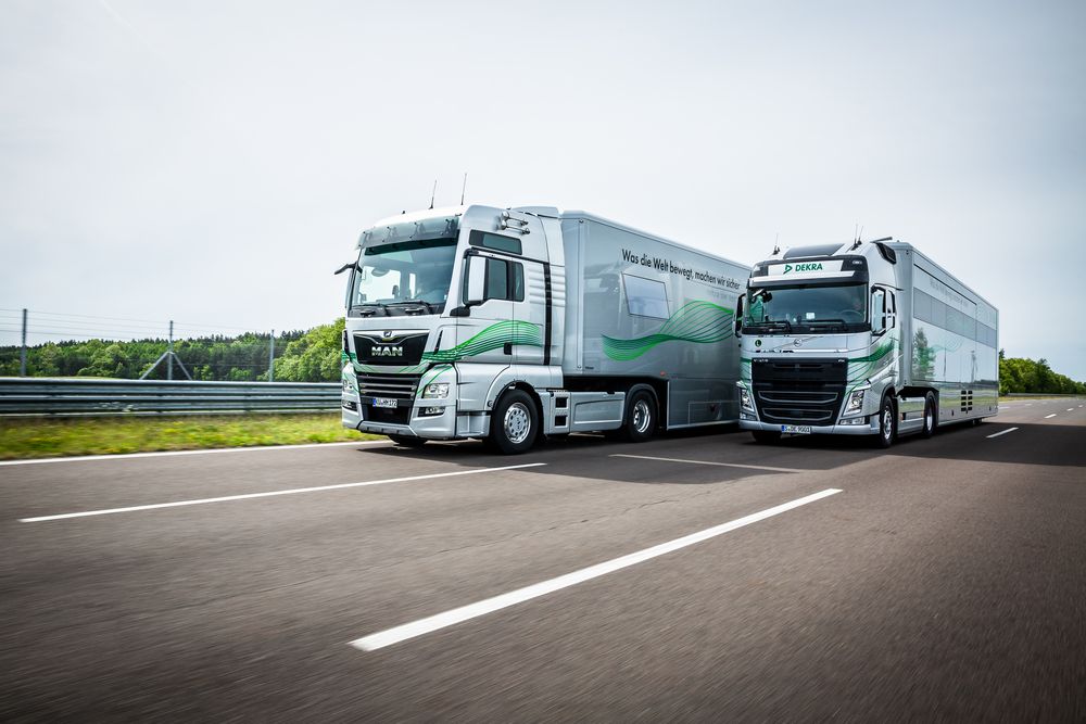 Zwei LKW's Zwei LKW's