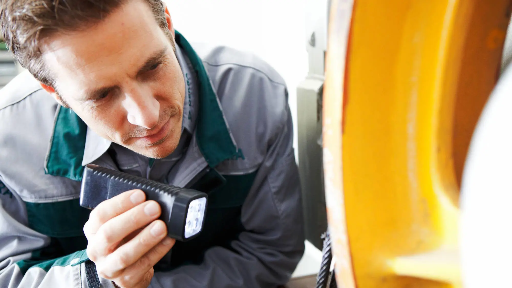 Non-Periodic Inspections for Elevators, Escalators and Moving Walks