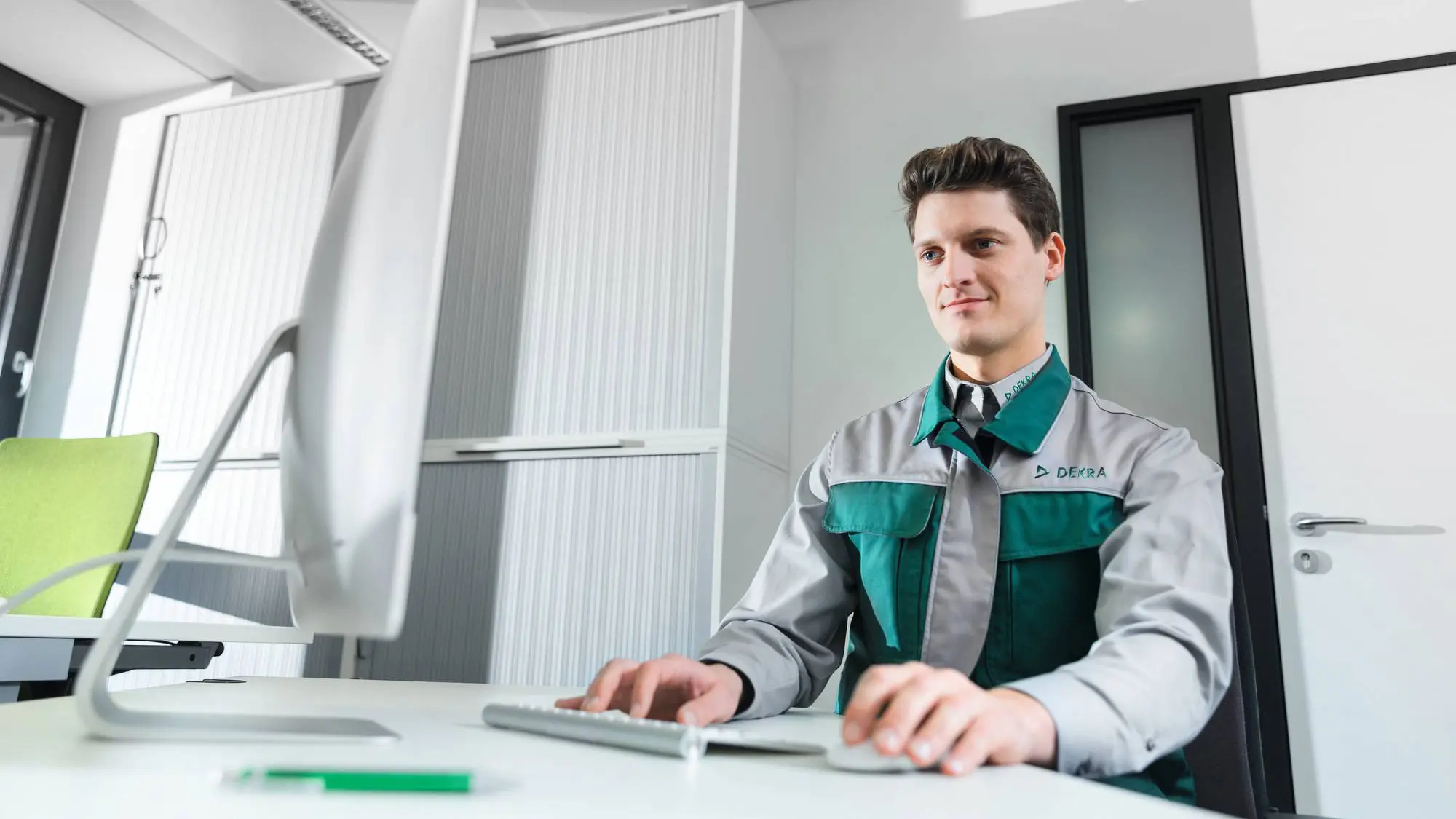 Laptop with green safety lock 