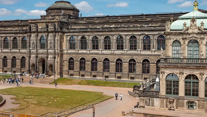 Hazard analysis in the Dresden State Art Collections