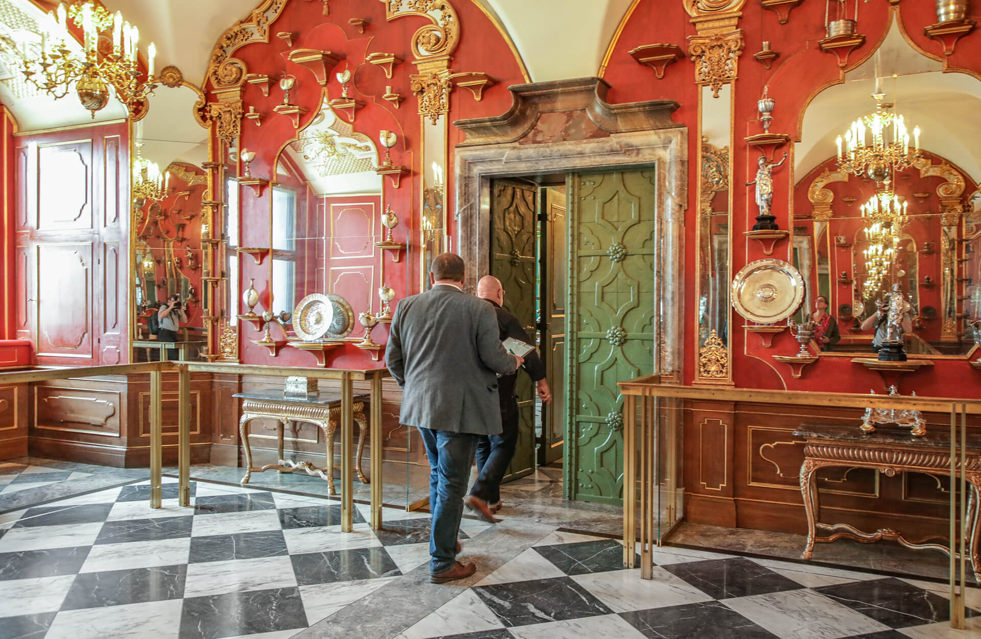 Hazard analysis in the Dresden State Art Collections