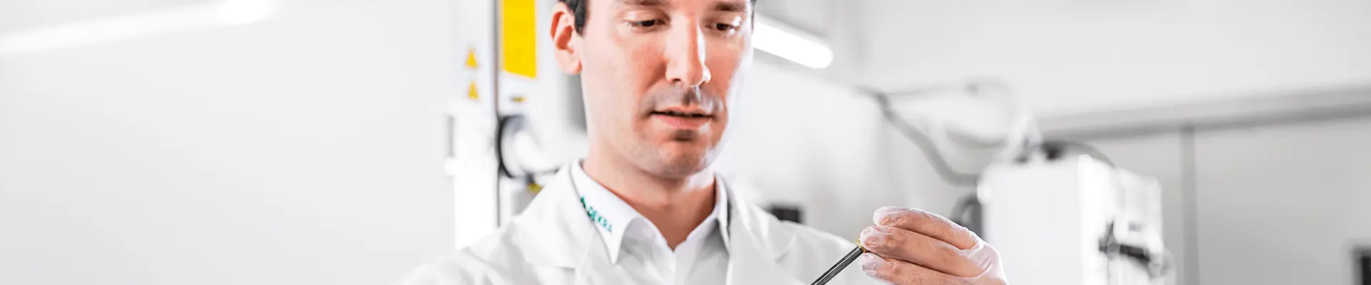 Test Chamber Emissions Measurements of Componets | DEKRA