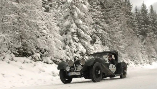 Oldtimer Sicher im Winter Oldtimer Sicher im Winter