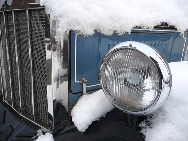 Autos bei Schnee und Frost: Kfz-Meister in Frankfurt (Oder) geben