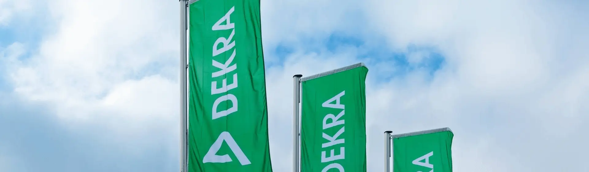 DEKRA Fahnen