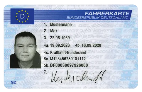 Vorderansicht einer DEKRA Fahrtenschreiberkarte