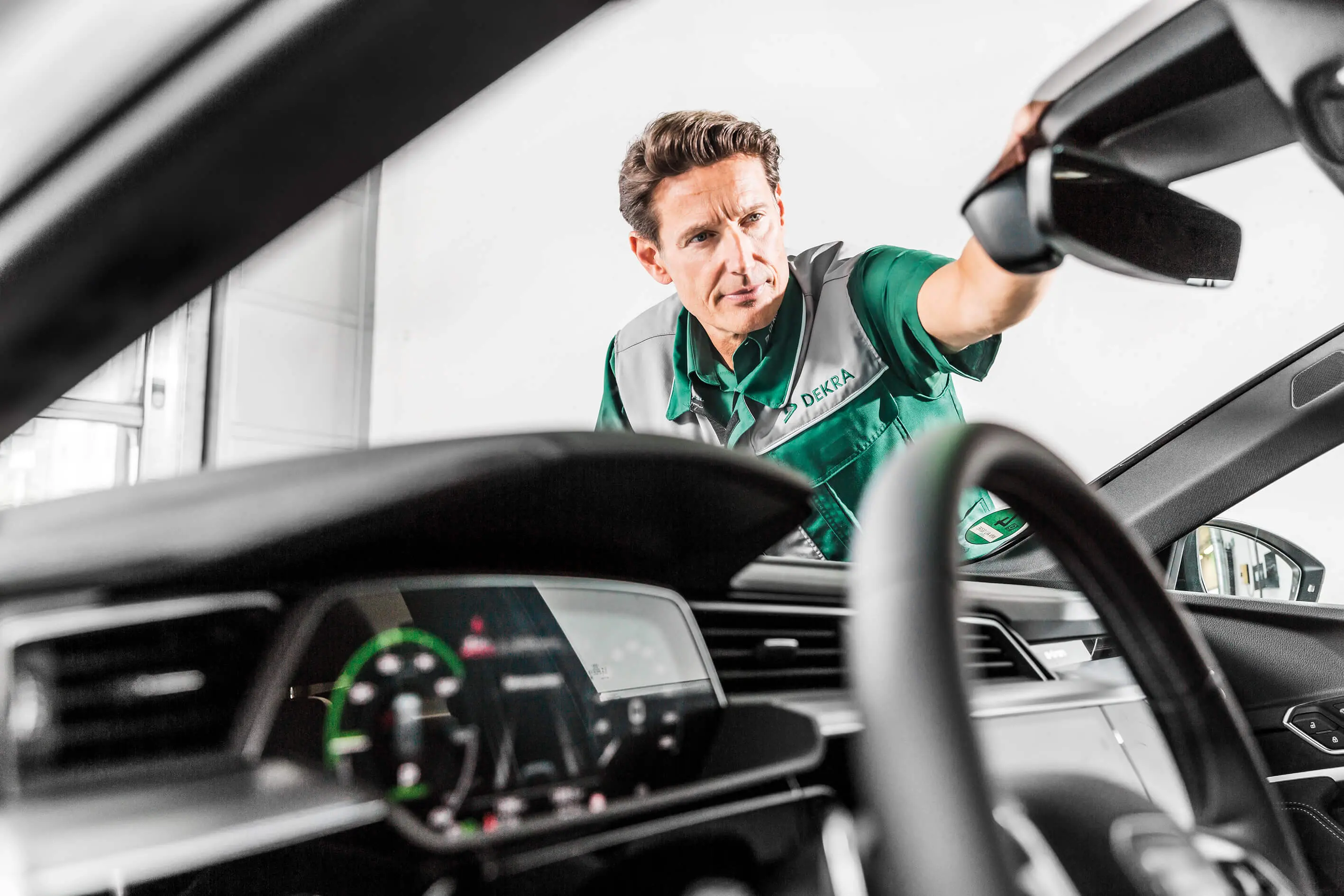 Straßenbeklebung Ladestation