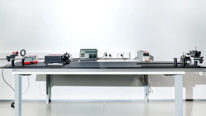 Messgerät für Laserprüfung im Labor