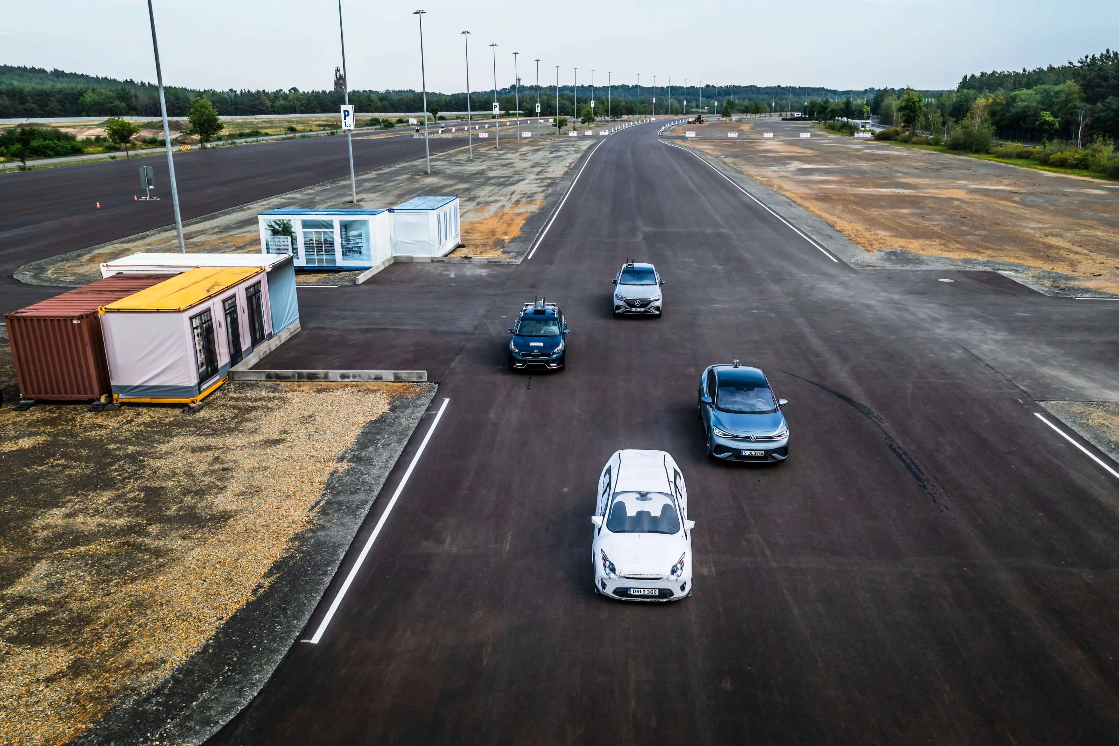 Messtechnick und Fahrversuche am DEKRA Lausitzring