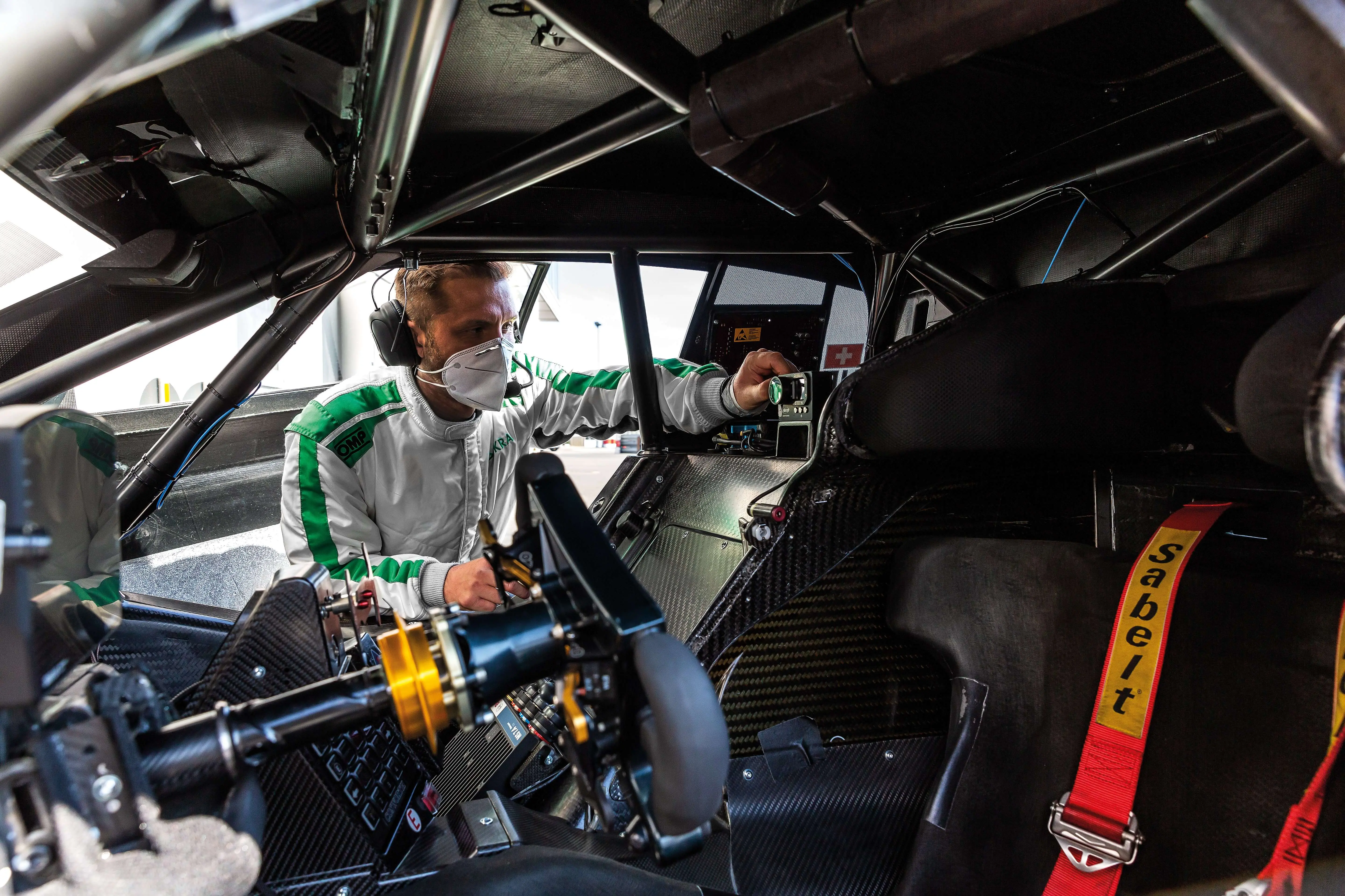 Prüfungen von Rallye- und Rennfahrzeugen