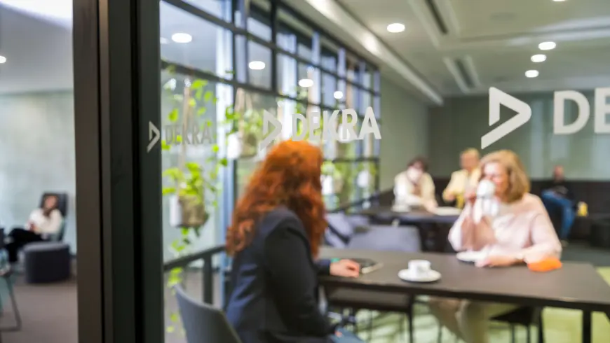 DEKRA Hauptverwaltung Cafeteria