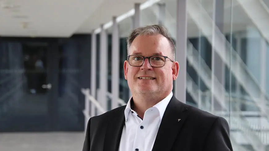 Portrait von JÖRG LOBE: Leiter Fachbereich Sicherheit und Gesundheitsschutz bei DEKRA