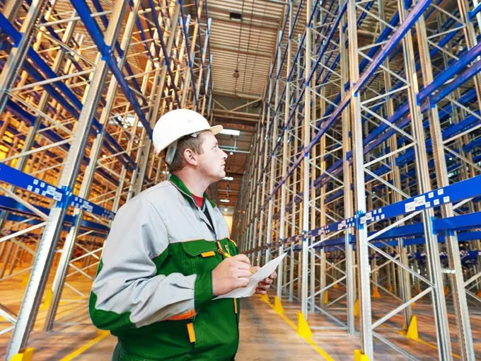 Regalprüfer Weiterbildung