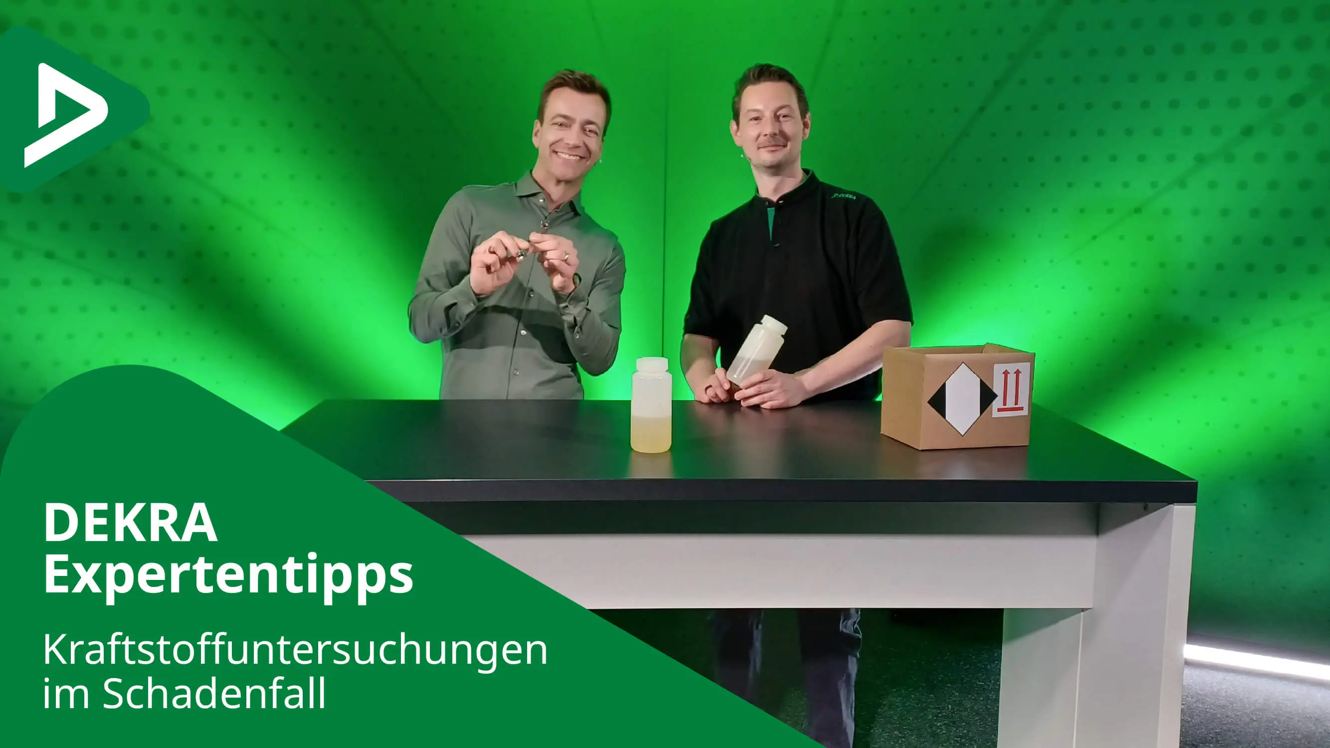 DEKRA Experte Dr. Sebastian Schmiechen im Gespräch mit Tobias Wobbe.   