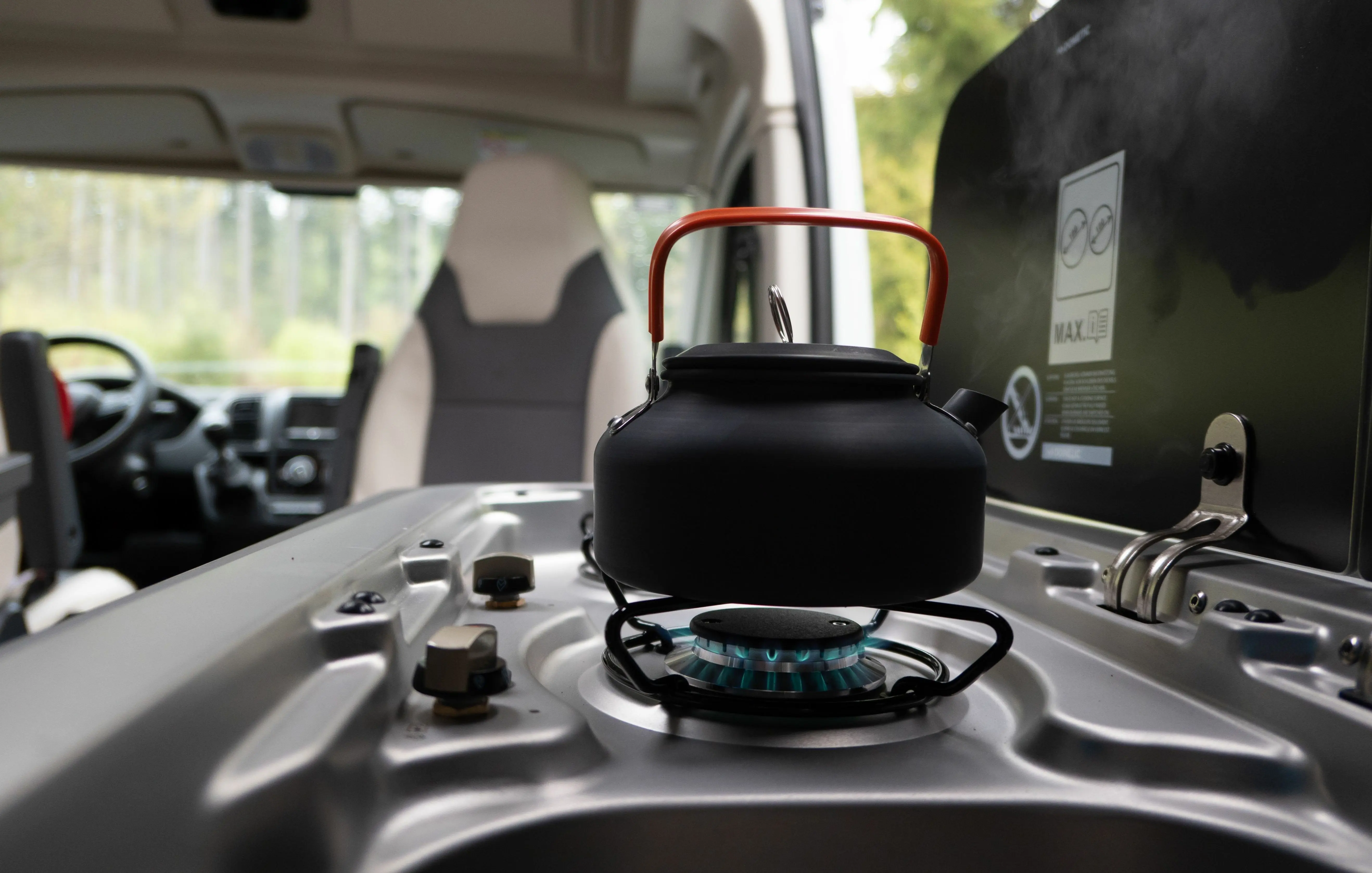 Wasserkocher auf Gasherd