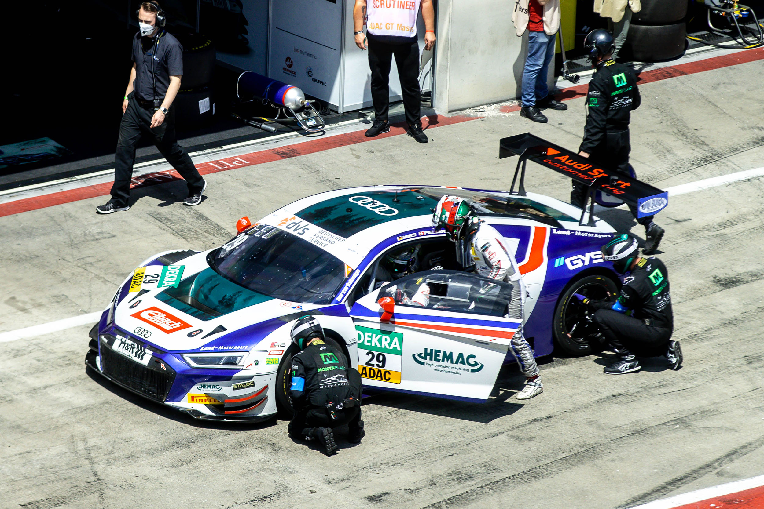 DEKRA in the ADAC GT Masters 
