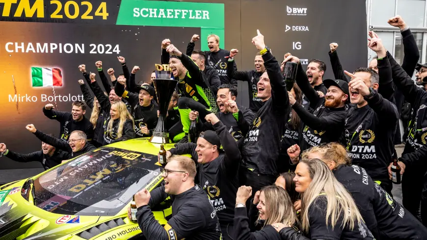 Hockenheimring final team celebration
