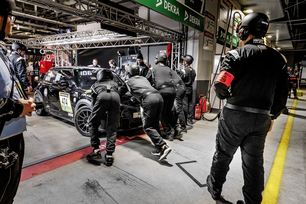 24h race pit