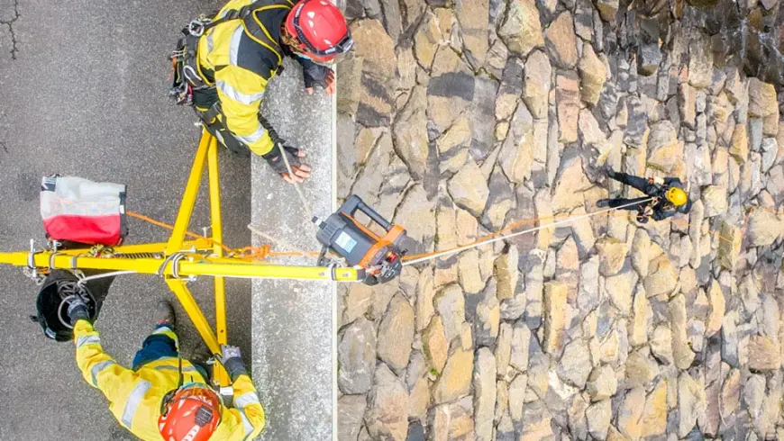 Underwater and in the air – Safety inspection at the dam