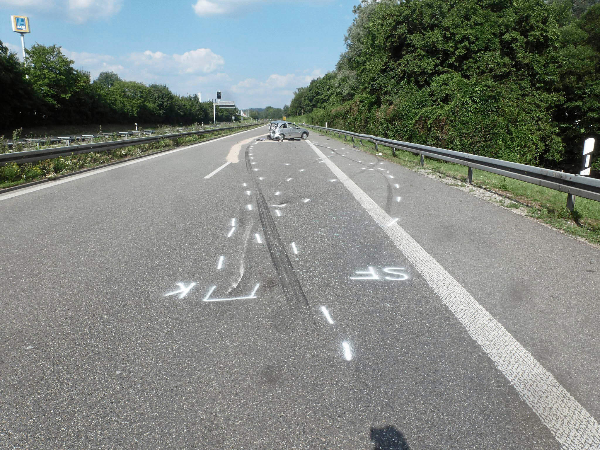 Impact markings at the collision site