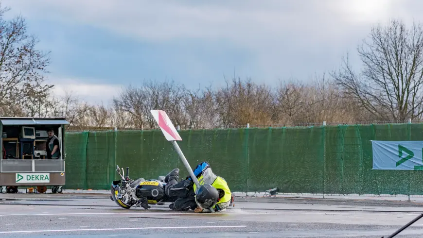 Crash test with steel post
