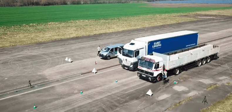 Confronto del camion dei freni