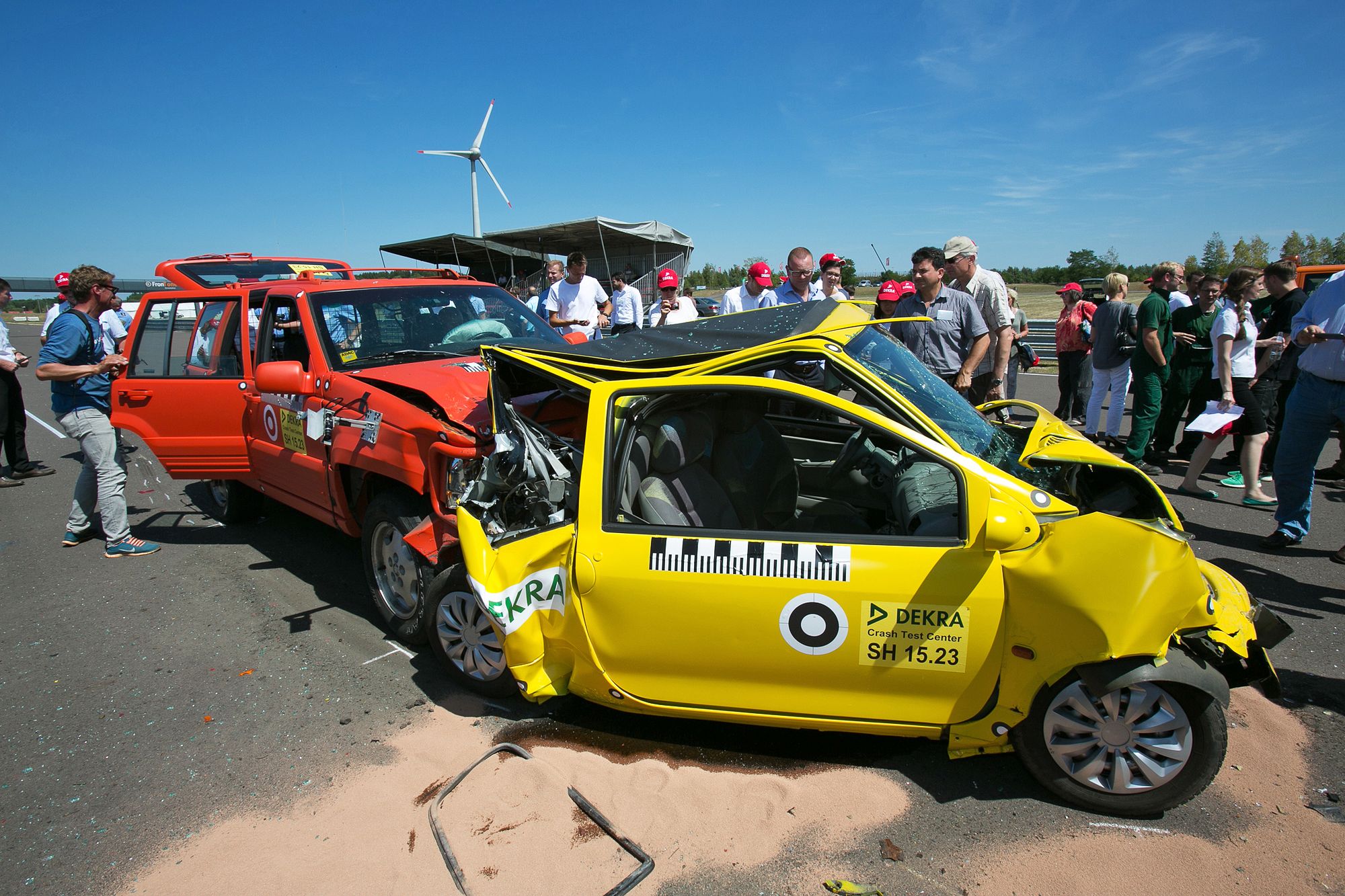 Accident examples - Final position of the vehicles at the back of the traffic jam