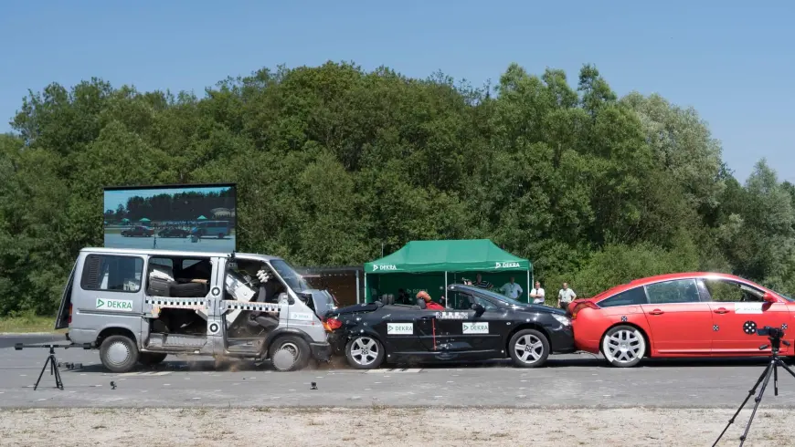 À l'occasion d’un essai de collision réalisé au centre 